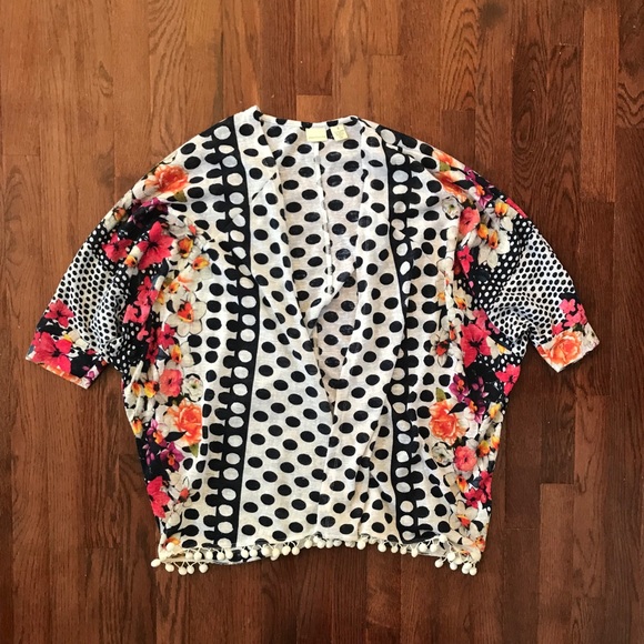 Westbound Tops - Cute patterned kimono